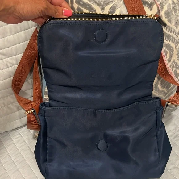 Marc Jacob’s Crossbody Bag Purse - Picture 3 of 12